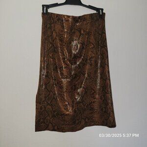 Blank NYC Faux Snake Skin A-Line Skirt Side Slit Hidden Zip Above Knee Sz Small